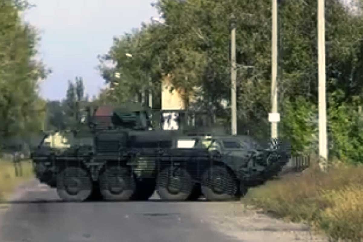 Новейший харьковский БТР представили военным (видео)