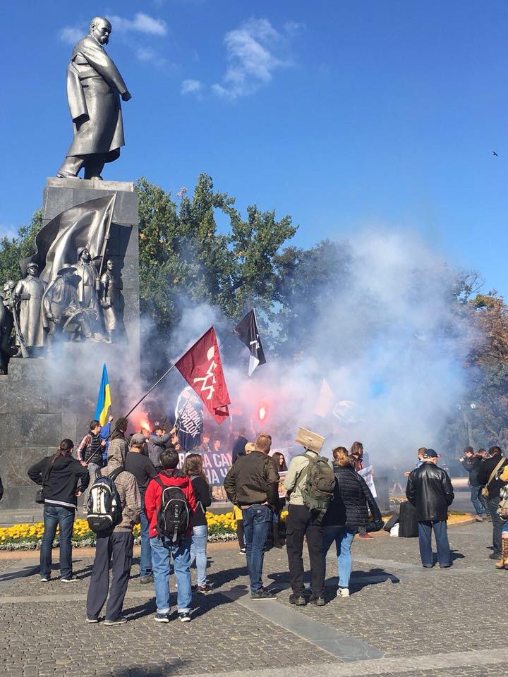 Харьков, митинг, оружие