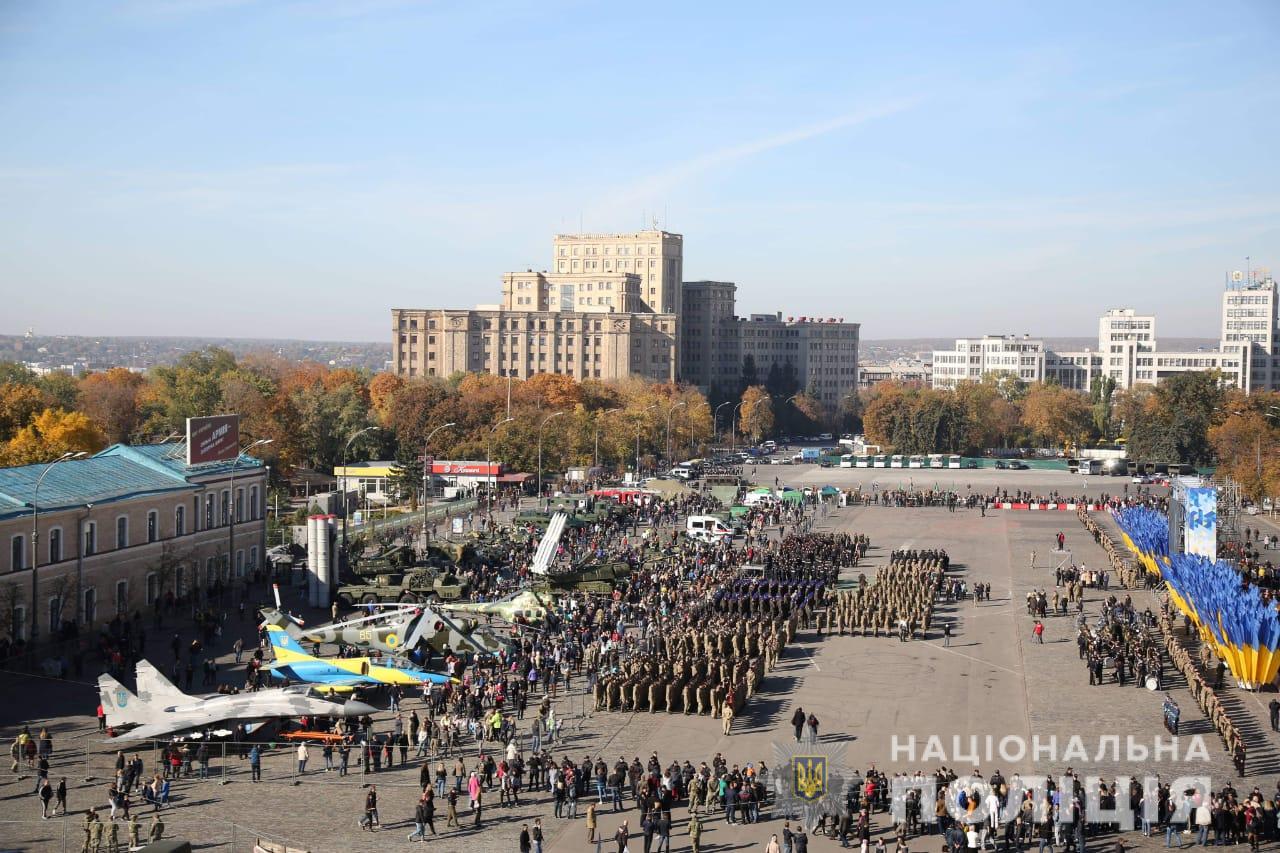 Вчерашние торжества посетили десятки тысяч человек