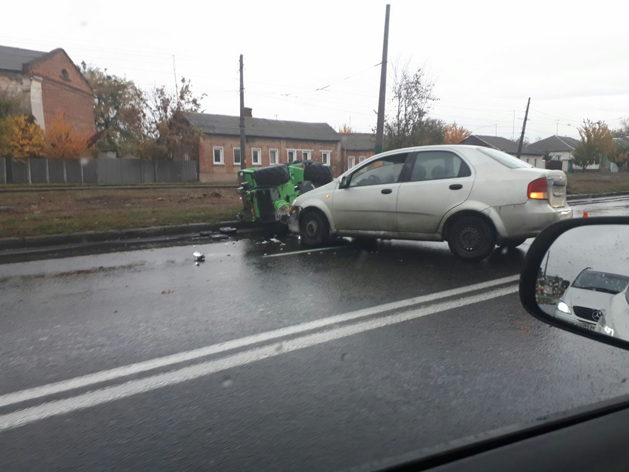 В Сети появилось видео с места ДТП с трактором