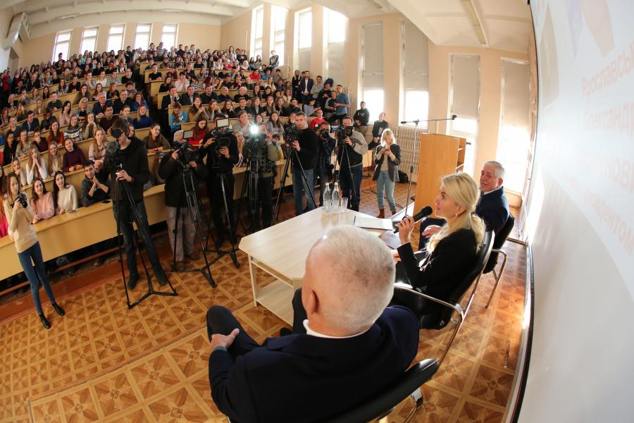 Светличная и Ярославский встретились со студентами