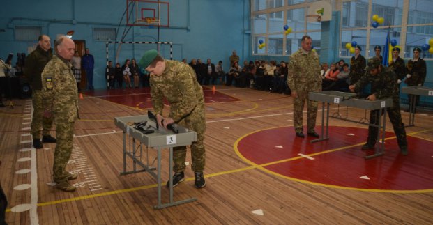 В Харькове прошли военно-спортивные соревнования