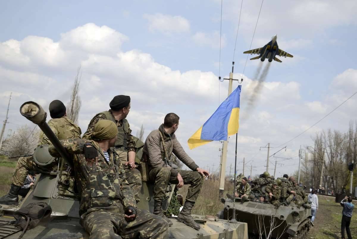 Военное положение: командование армии обратилось к харьковчанам