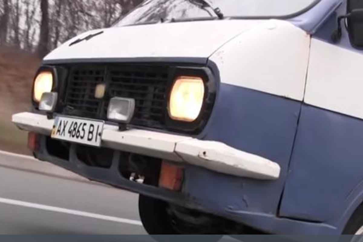В Харькове нашли необычный автомобиль (видео)