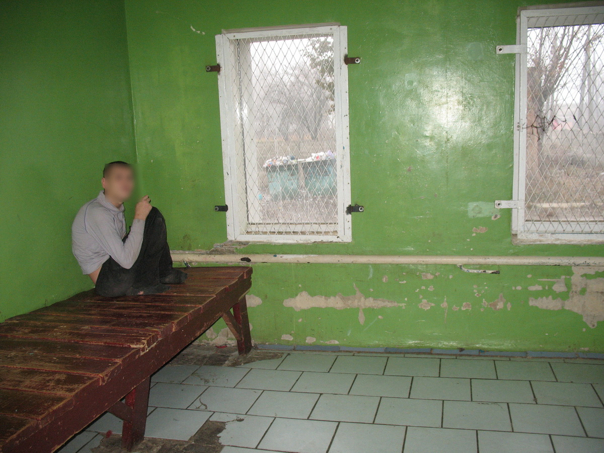В интернатах под Харьковом издеваются над пациентами - проверка (фото)