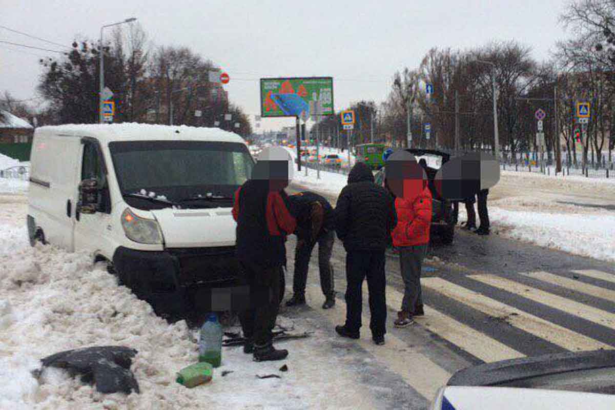 На Клочковской столкнулись машины