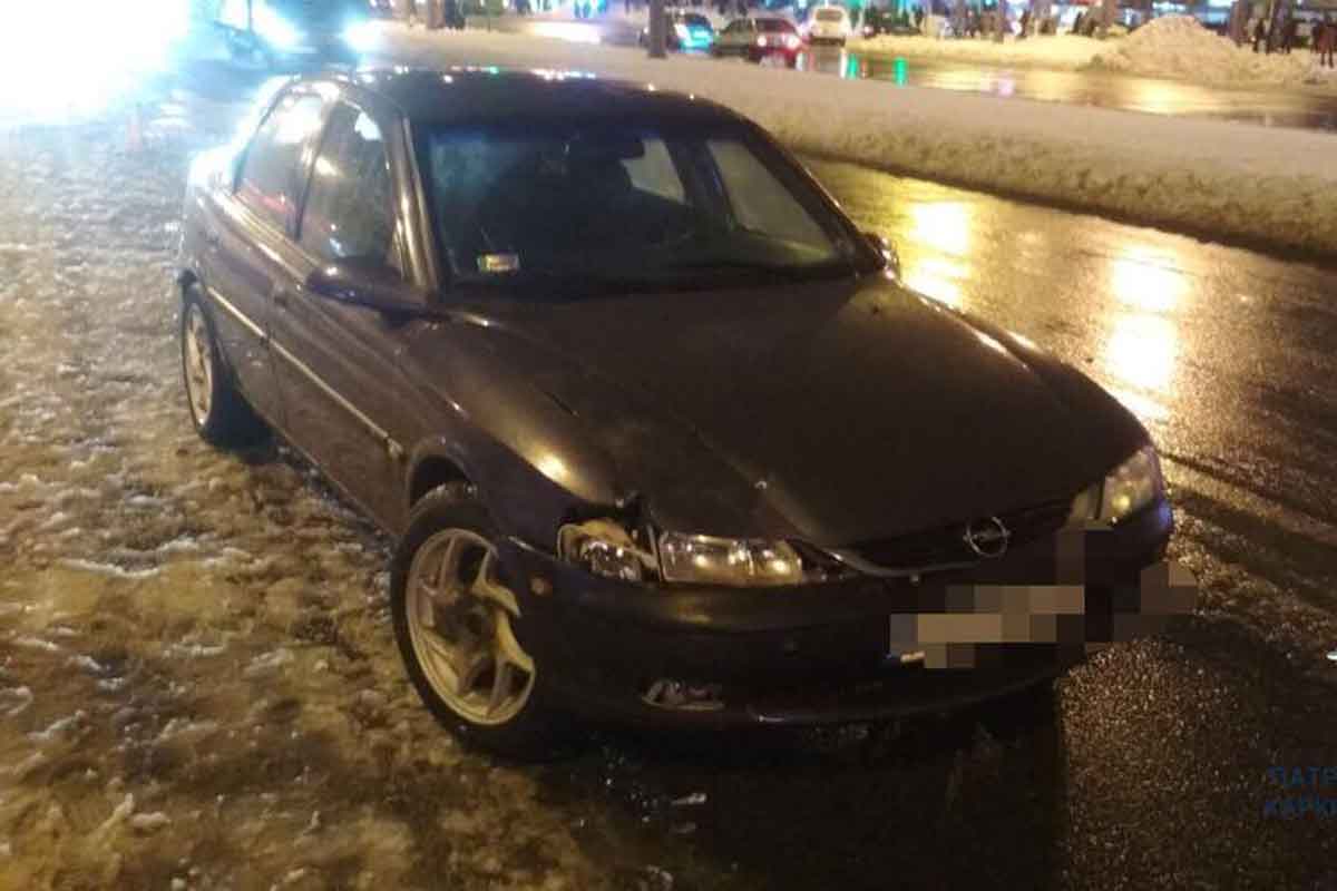 В Харькове Opel сбил пешехода