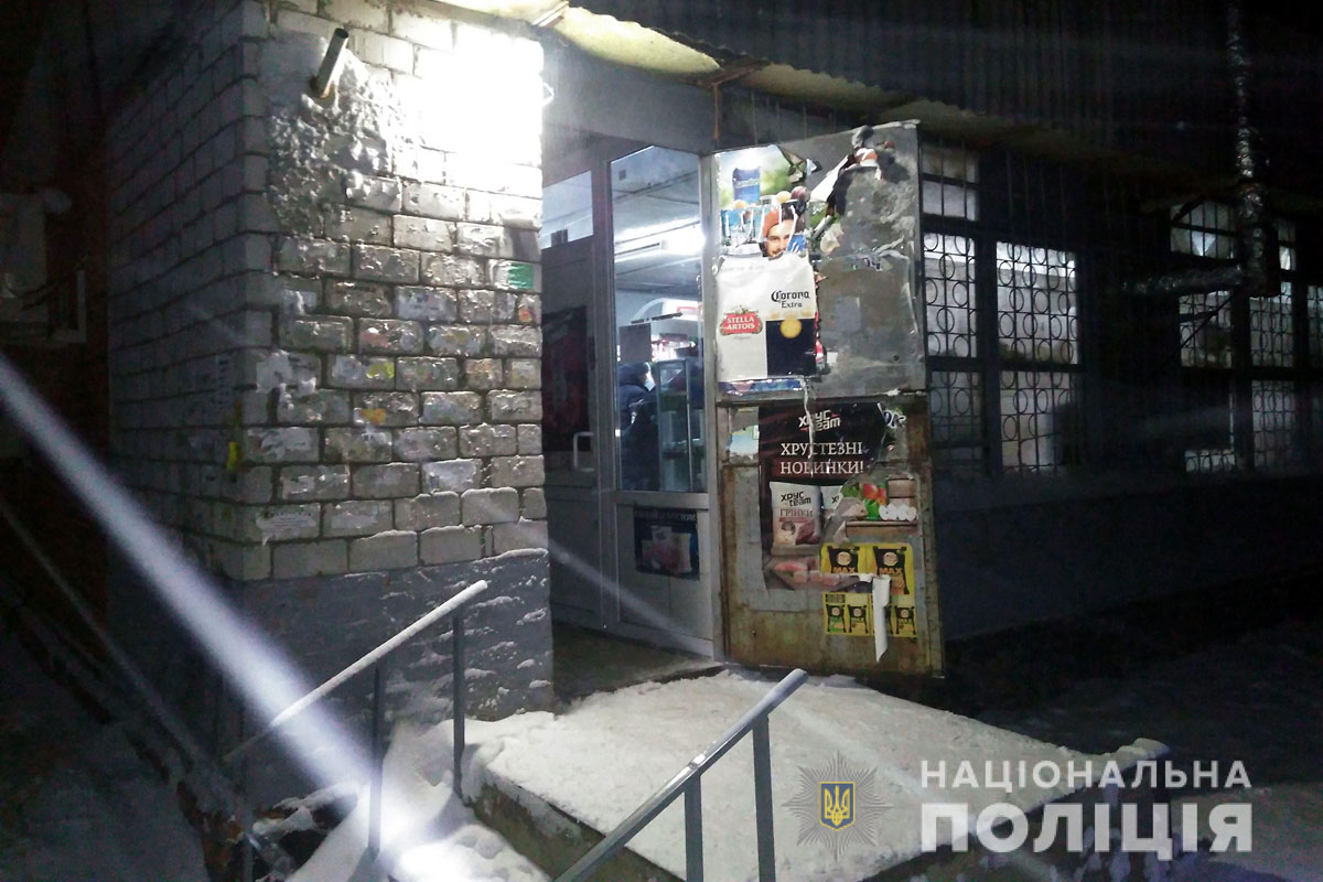 Под Харьковом - вооруженное ограбление магазина