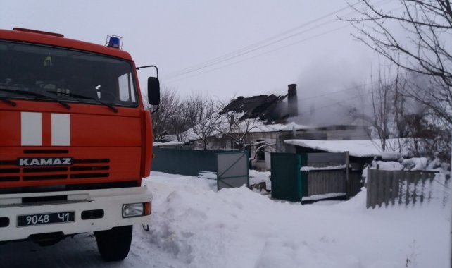 Пожар под Харьковом: погибла семья (фото)
