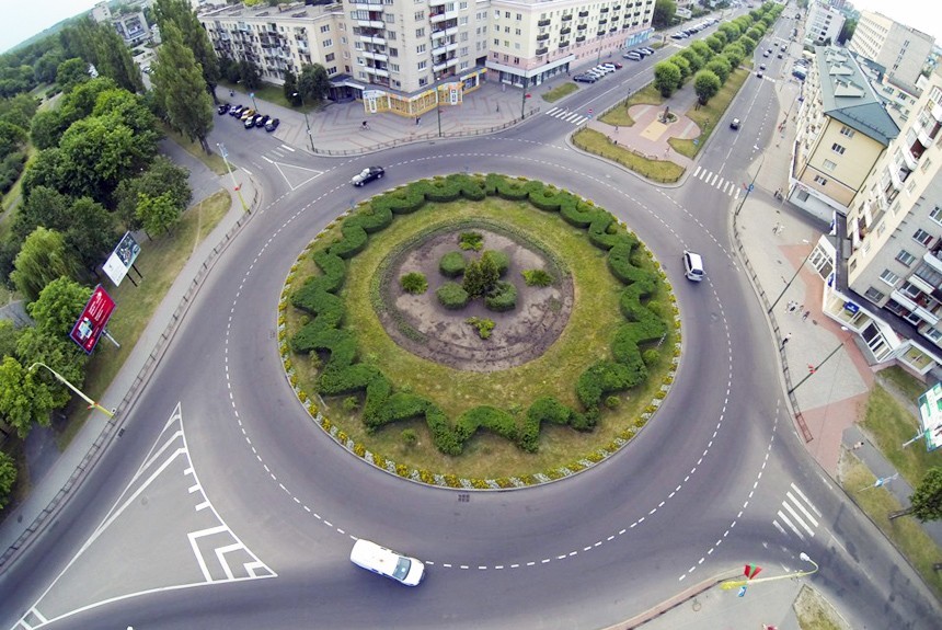 Харьковчане жалуются на опасный перекресток