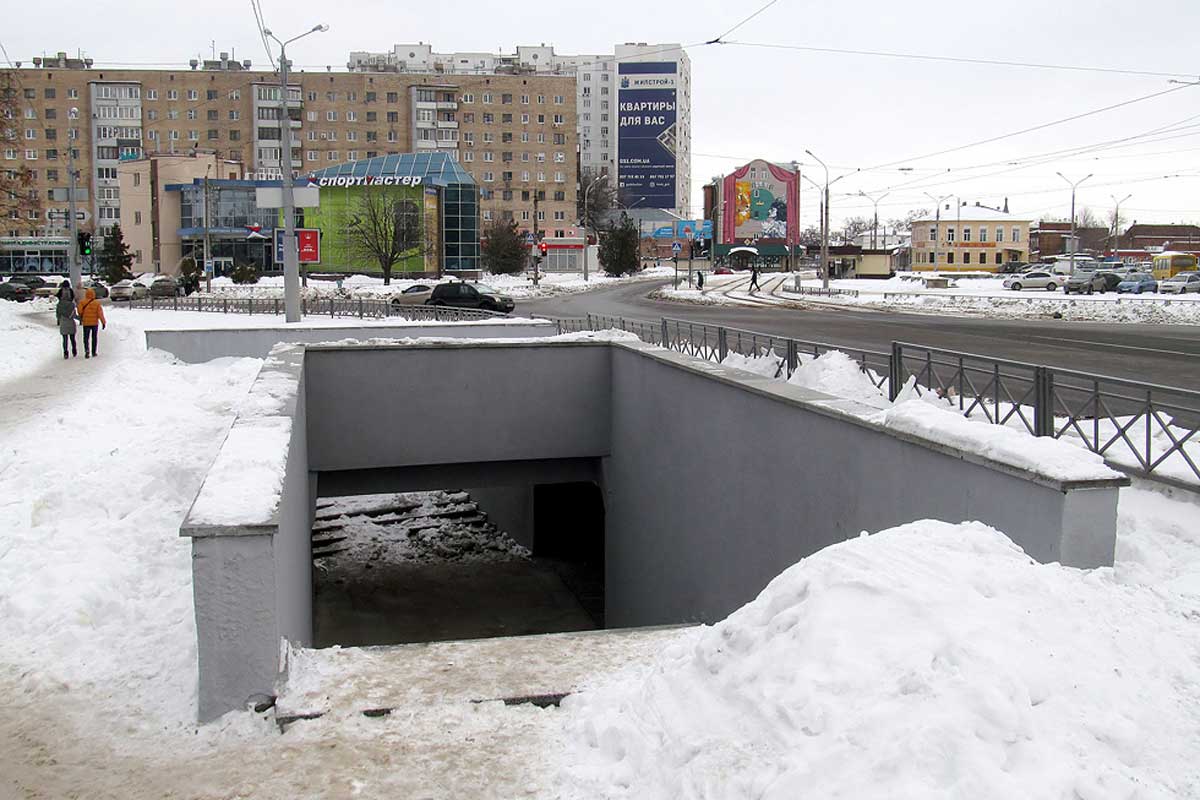 Подземный переход возле цирка отремонтировали (фото)