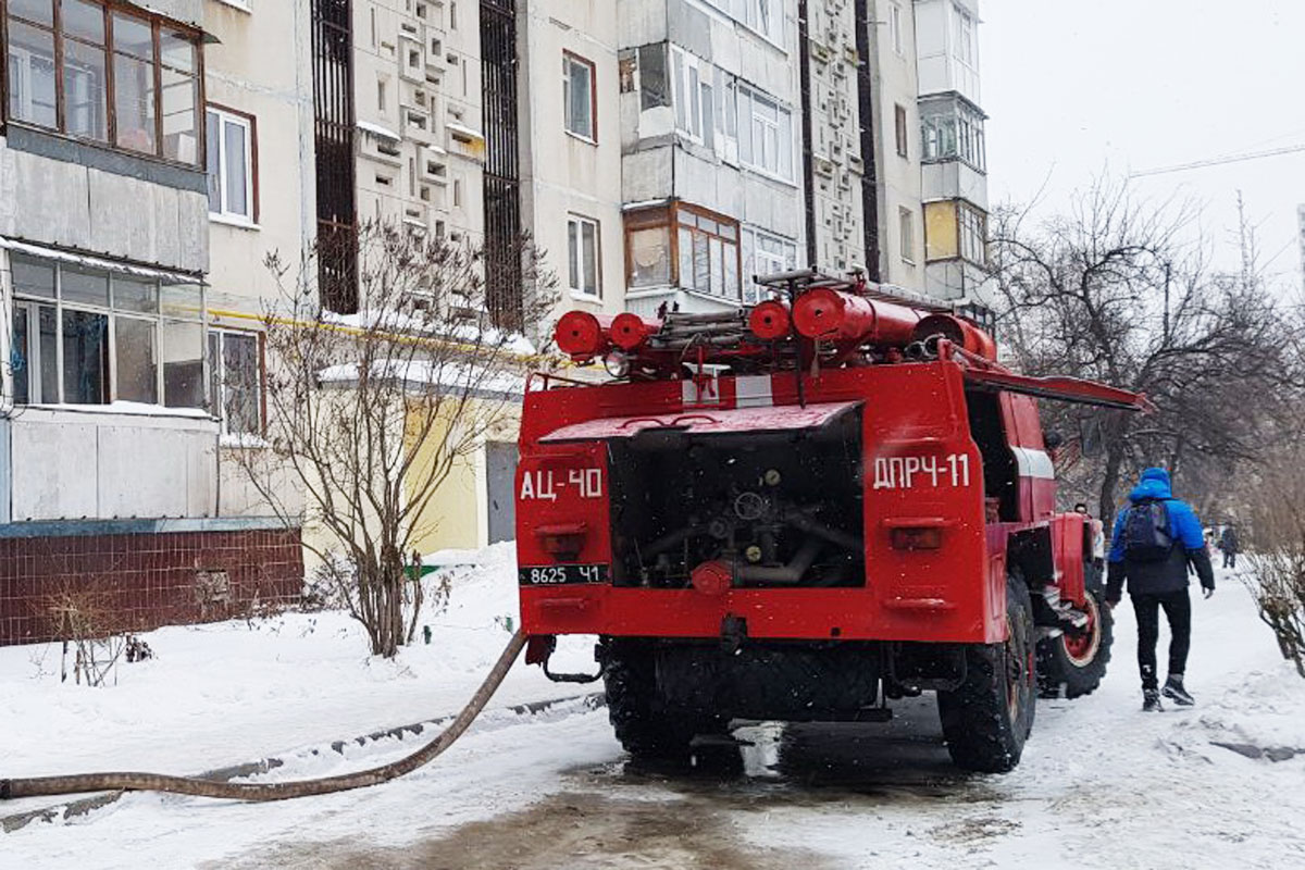 В Харькове вспыхнула квартира (фото)