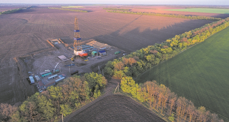 Лицензии на разработку пяти нефтегазовых участков Харьковщины принесут в бюджет минимум 555 миллионов гривен