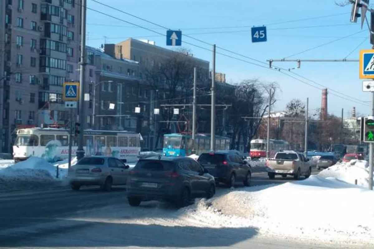 В Харькове неожиданно остановились трамваи (фото)
