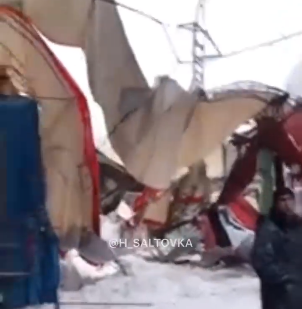На харьковском рынке рухнула крыша (видео)