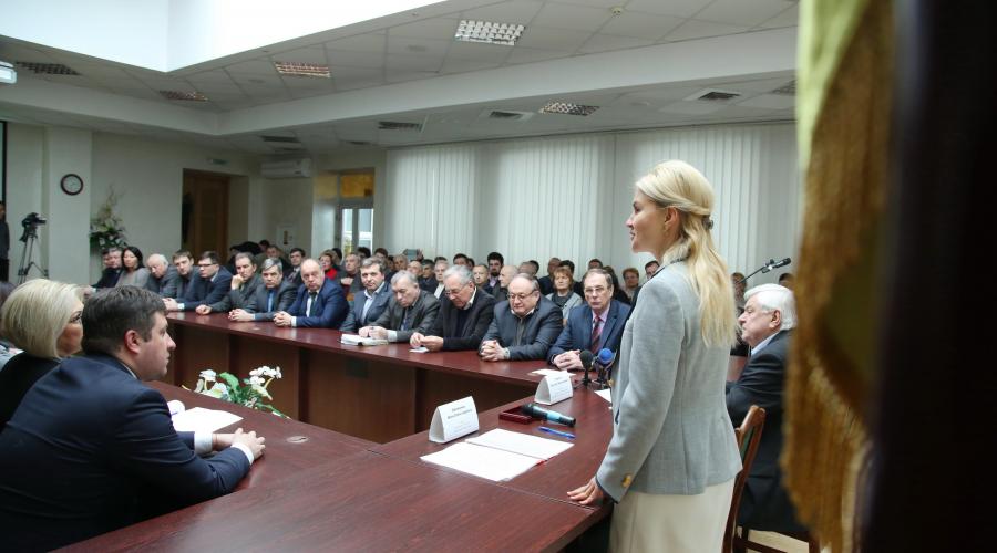 Светличная встретилась с коллективом ХНАДУ