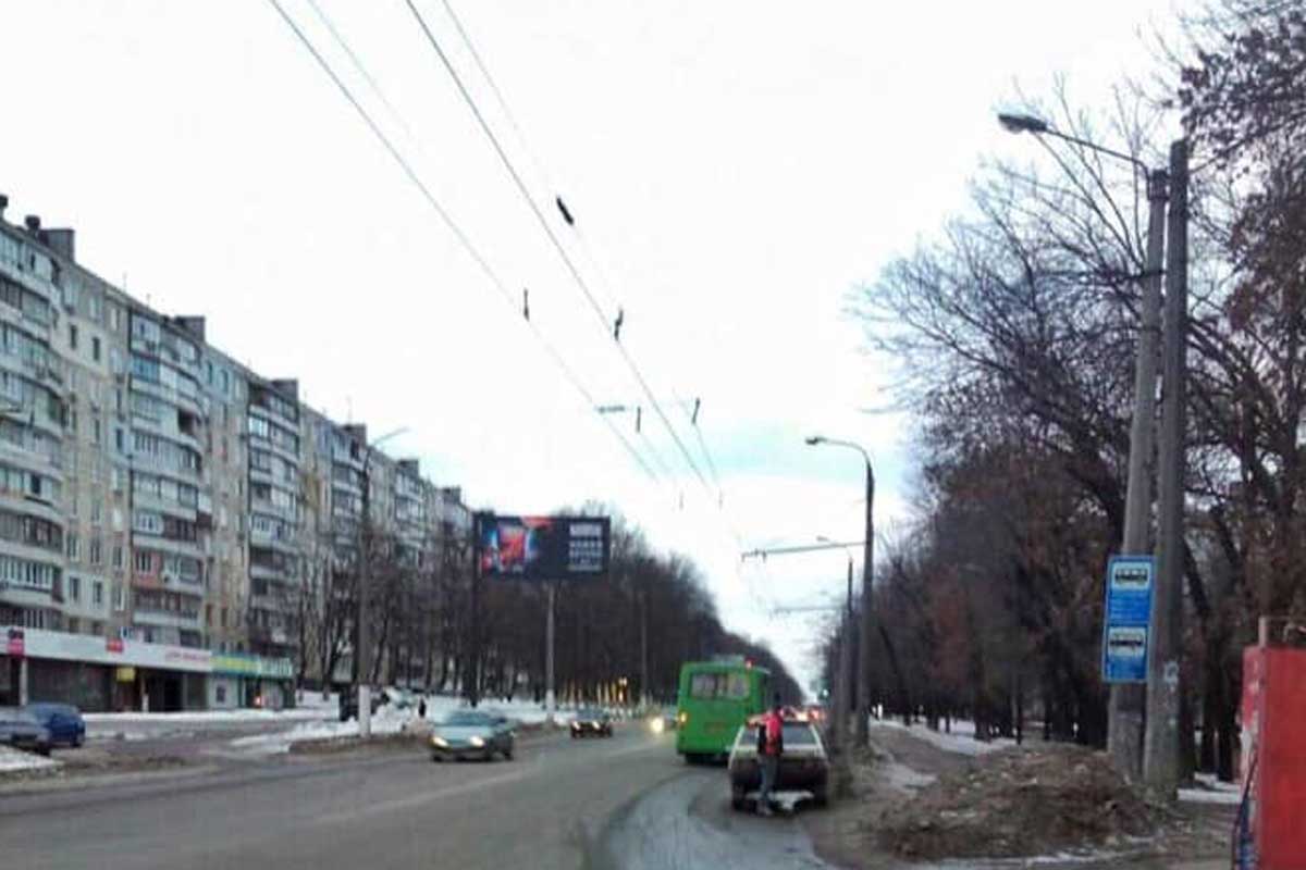 На Салтовке водитель маршрутки избил пассажира