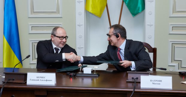 Кернес подписал договор с ЕБРР на закупку новых троллейбусов