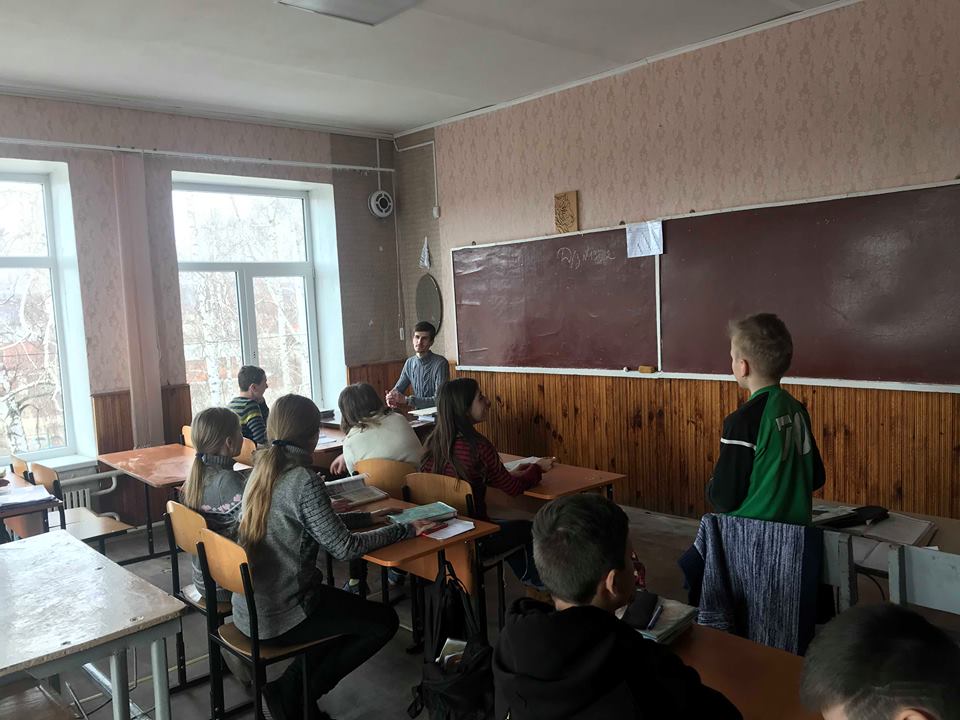 Шестиклассница нападает на учеников школы под Харьковом - директор