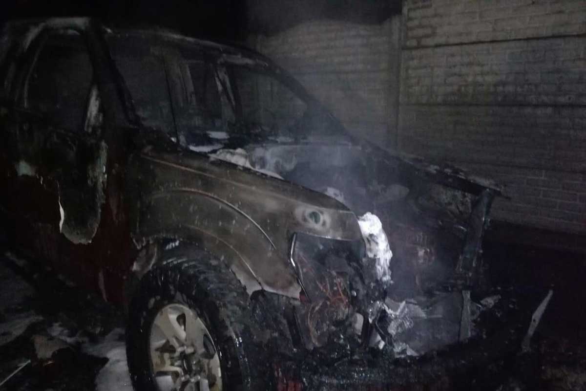 Под Харьковом сгорели машины