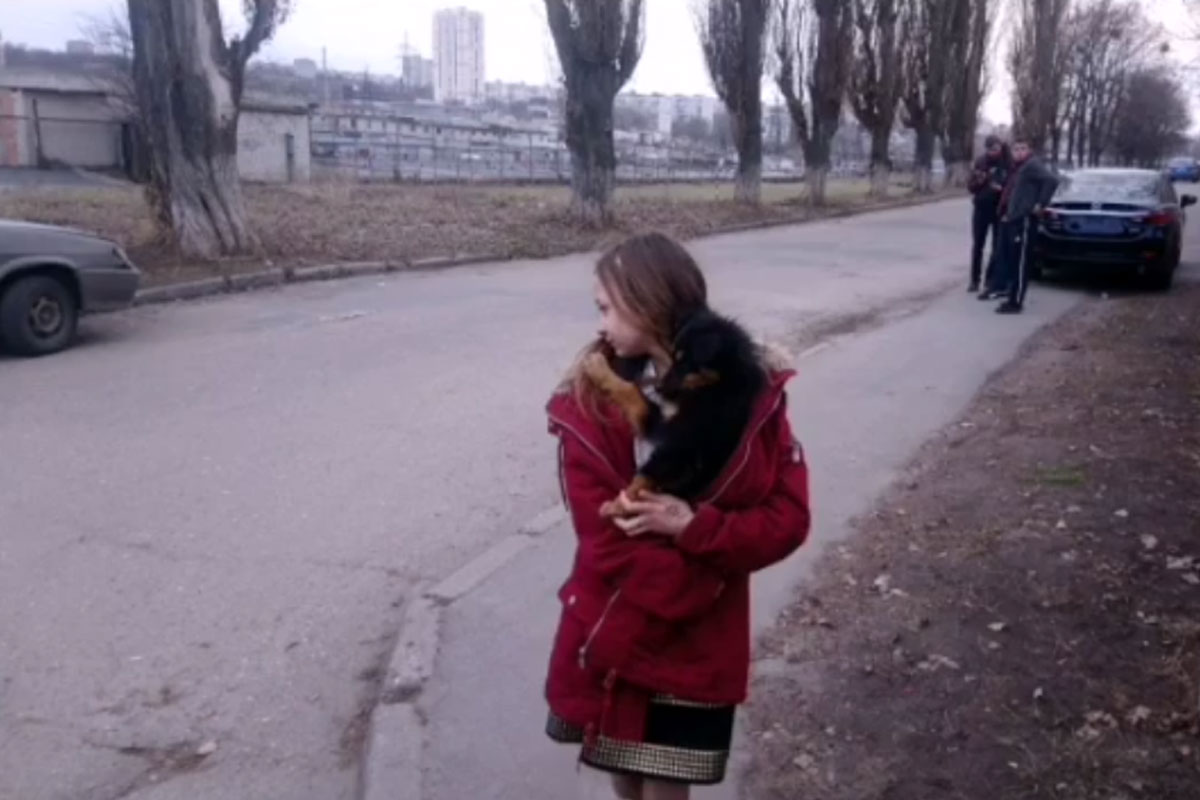 В Харькове ребенок спас щенка (фото, видео)