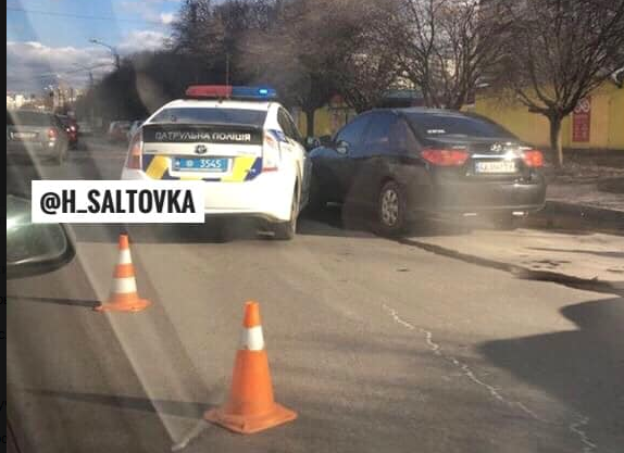 Машина патрульных спровоцировала ДТП (фото)
