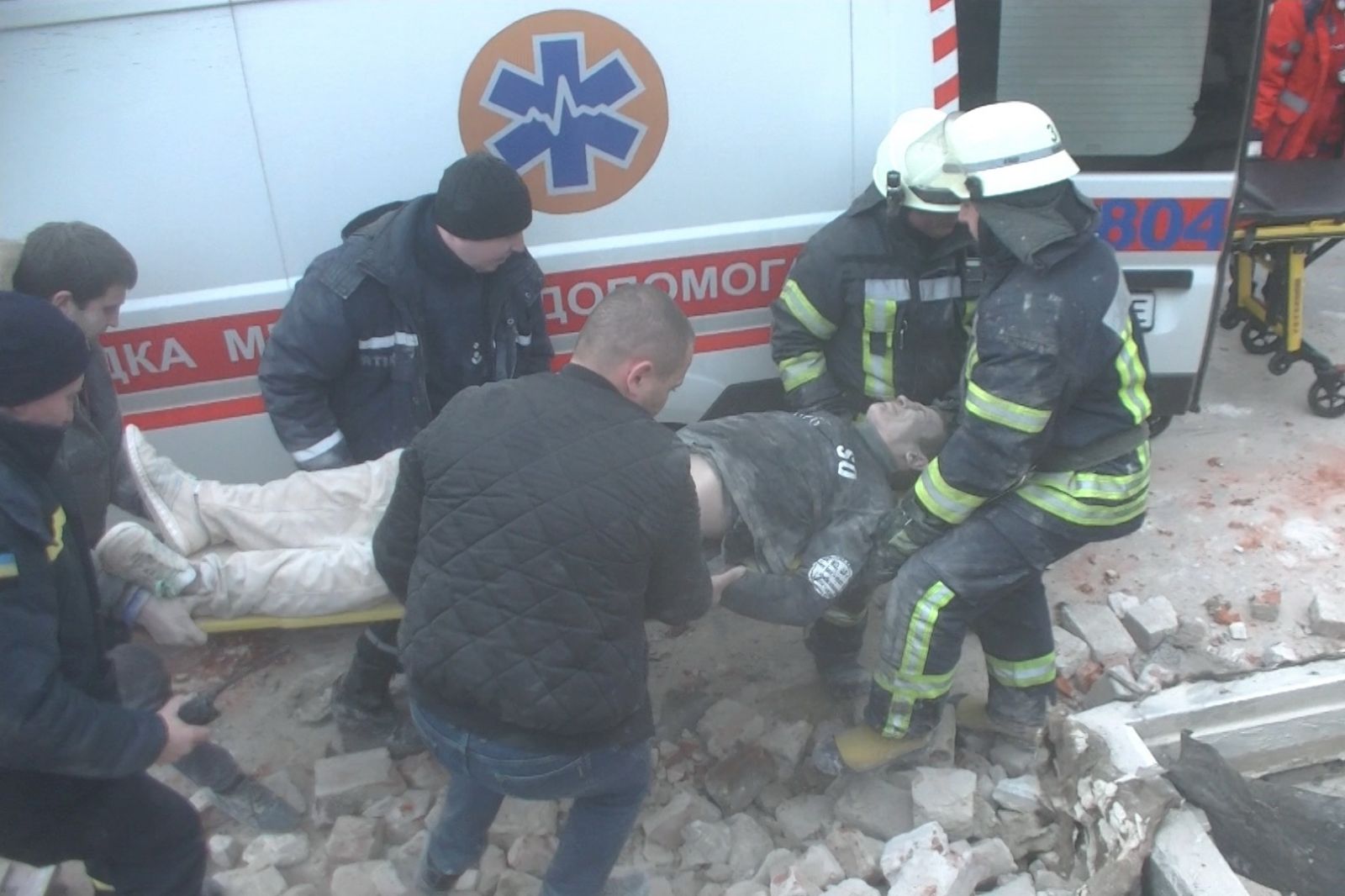 Врачи рассказали о состоянии пострадавшего при обвале харьковчанина 