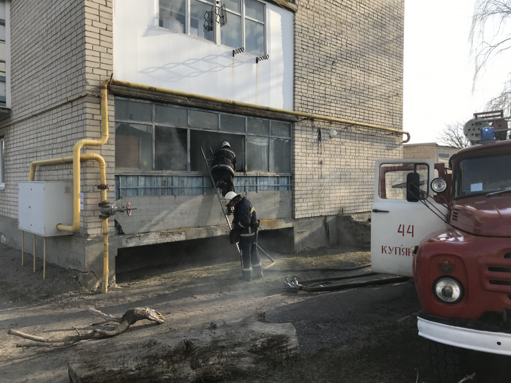 Под Харьковом горела квартира 