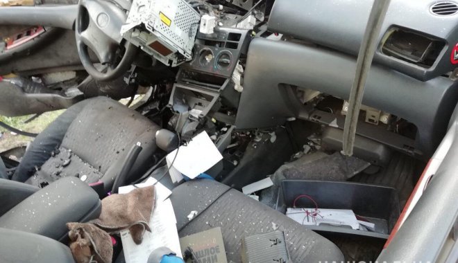 В Харькове в автомобиль бросили гранату