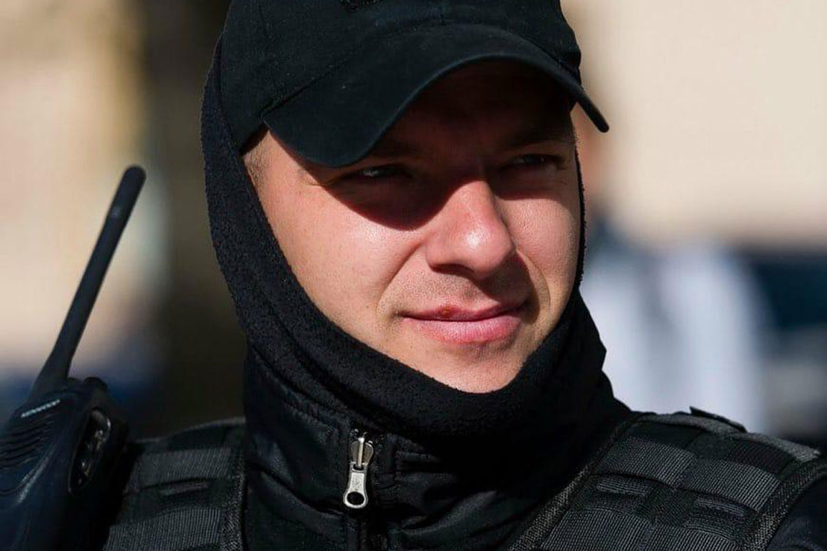 Стрельба на Алексеевке: раненому полицейскому нужна помощь