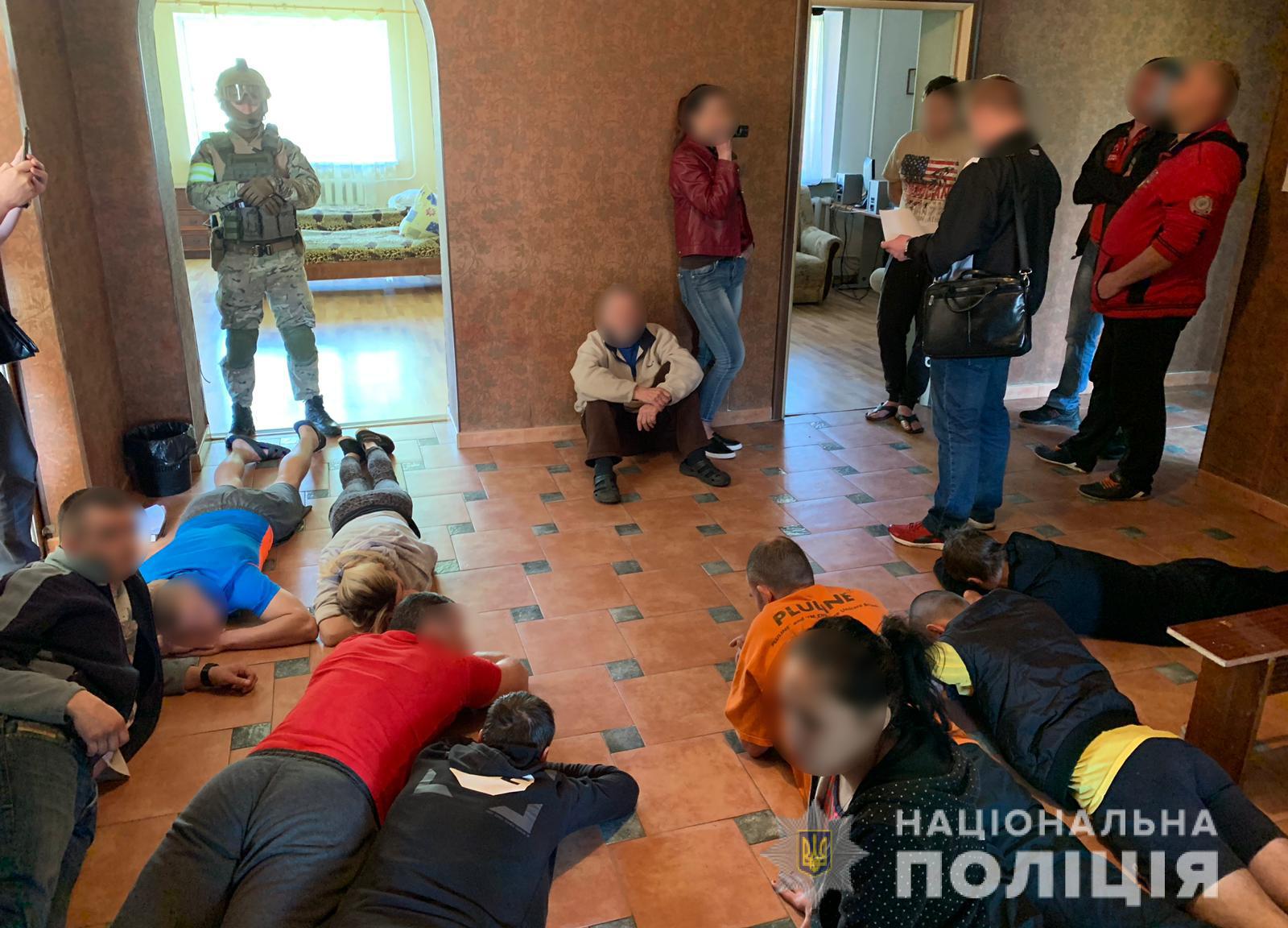 Под Харьковом прикрыли стационар по лечению насилием (фото)