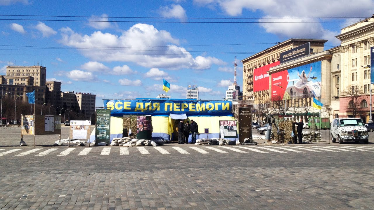 Активисты собрали тысячи подписей за палатку на площади