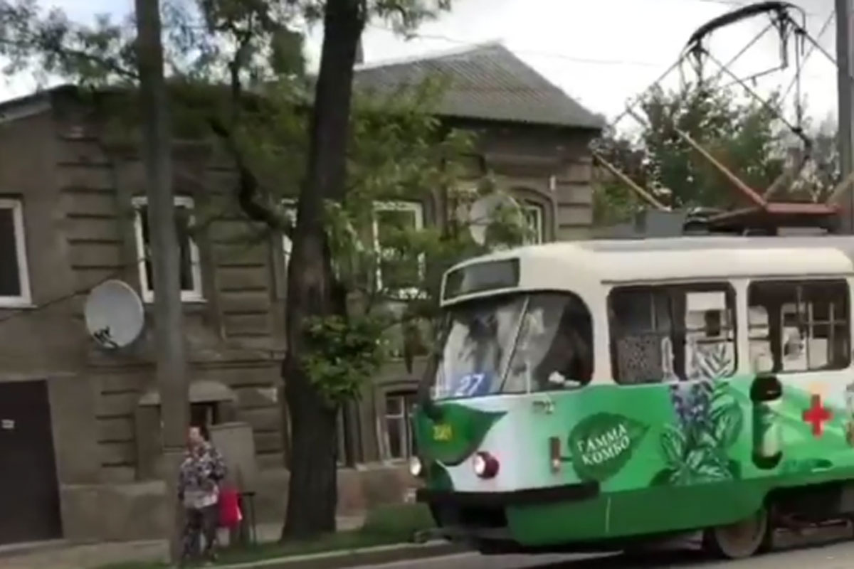 В Харькове - ДТП с трамваем (видео)