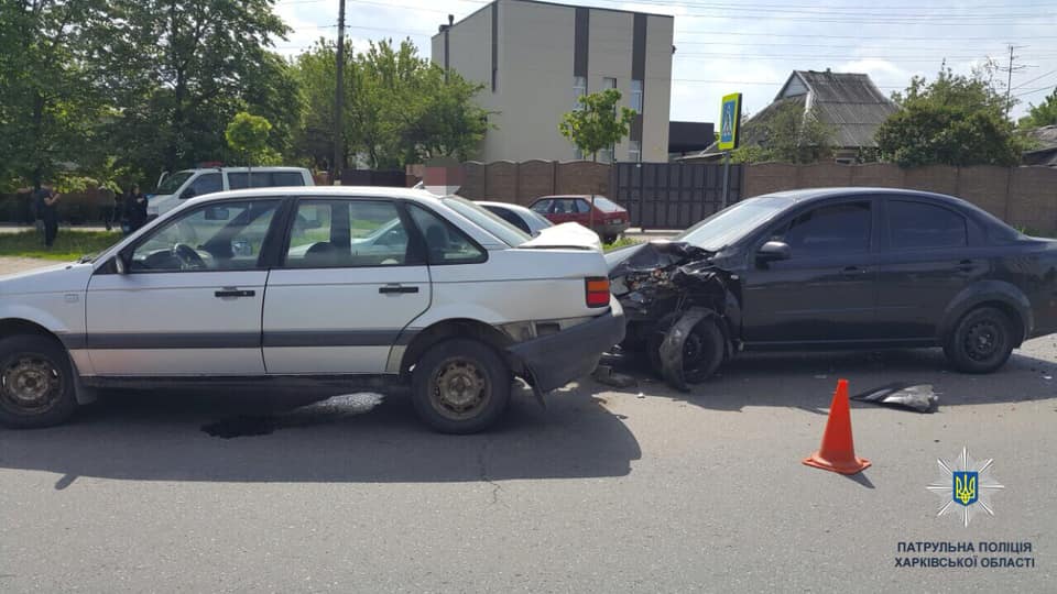 Авария на Салтовке: есть пострадавшие (фото)