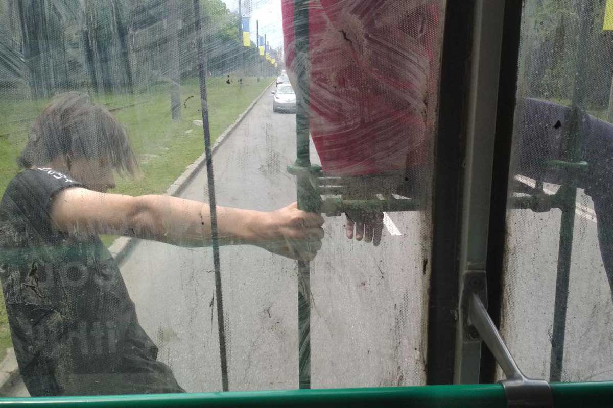 В Харькове на троллейбусе заметили зацеперов