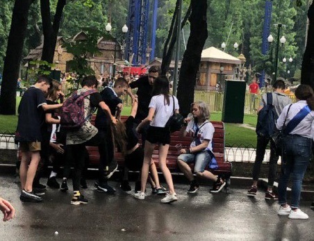В парке Горького - массовая драка (видео)