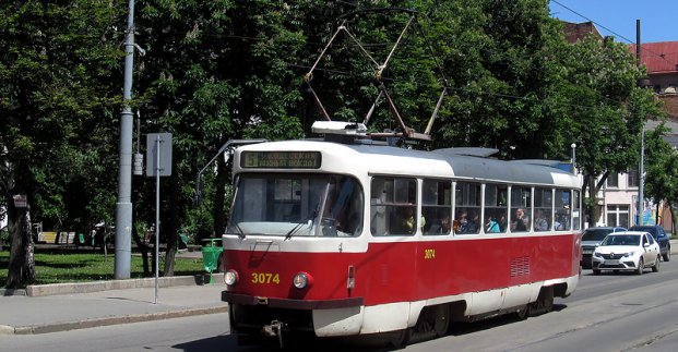 В Харькове трамваи изменили маршруты