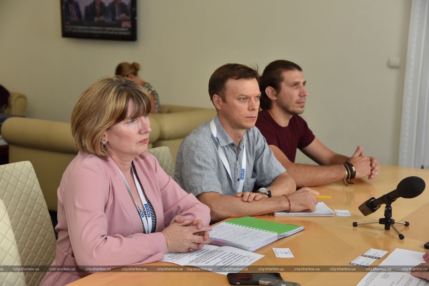В Харьков приехали наблюдатели за выборами