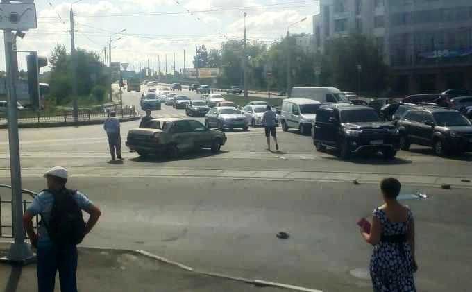 На Ивановке столкнулись машины, есть пострадавшие (фото)