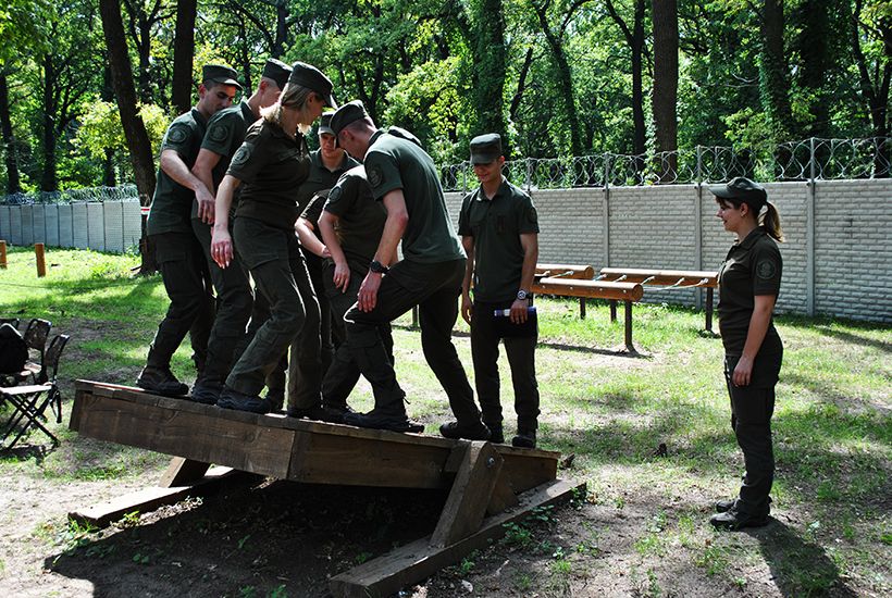 Опубликованы кадры тренировок военных психологов в Харькове