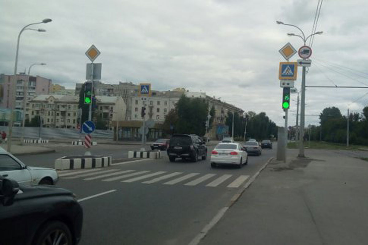 На опасном перекрестке поставили светофор