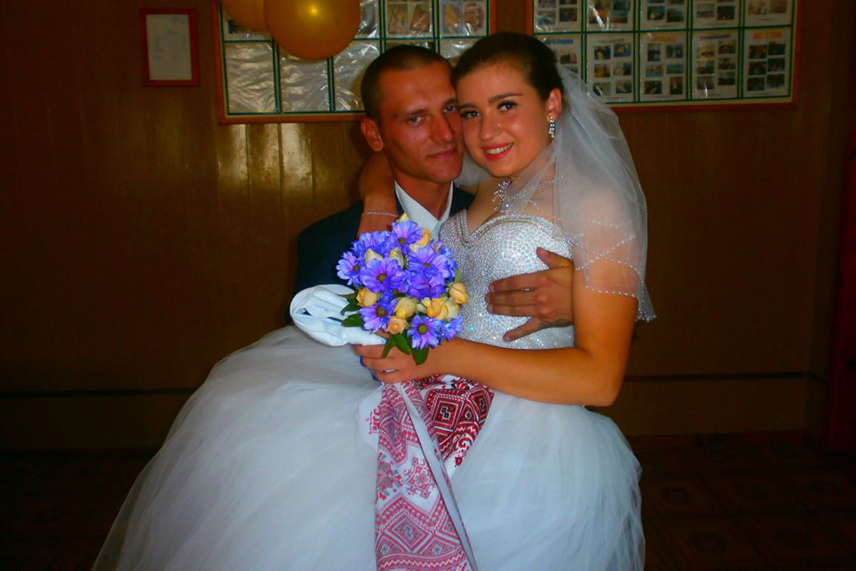 Под Харьковом - необычная свадьба (фото)