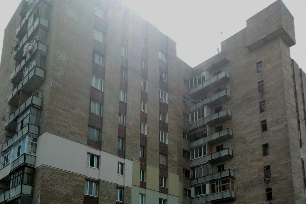 В Харькове горела многоэтажка, людей эвакуировали (фото)