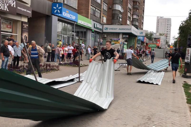 Действия активистов: самоуправство или прямая демократия? Опрос