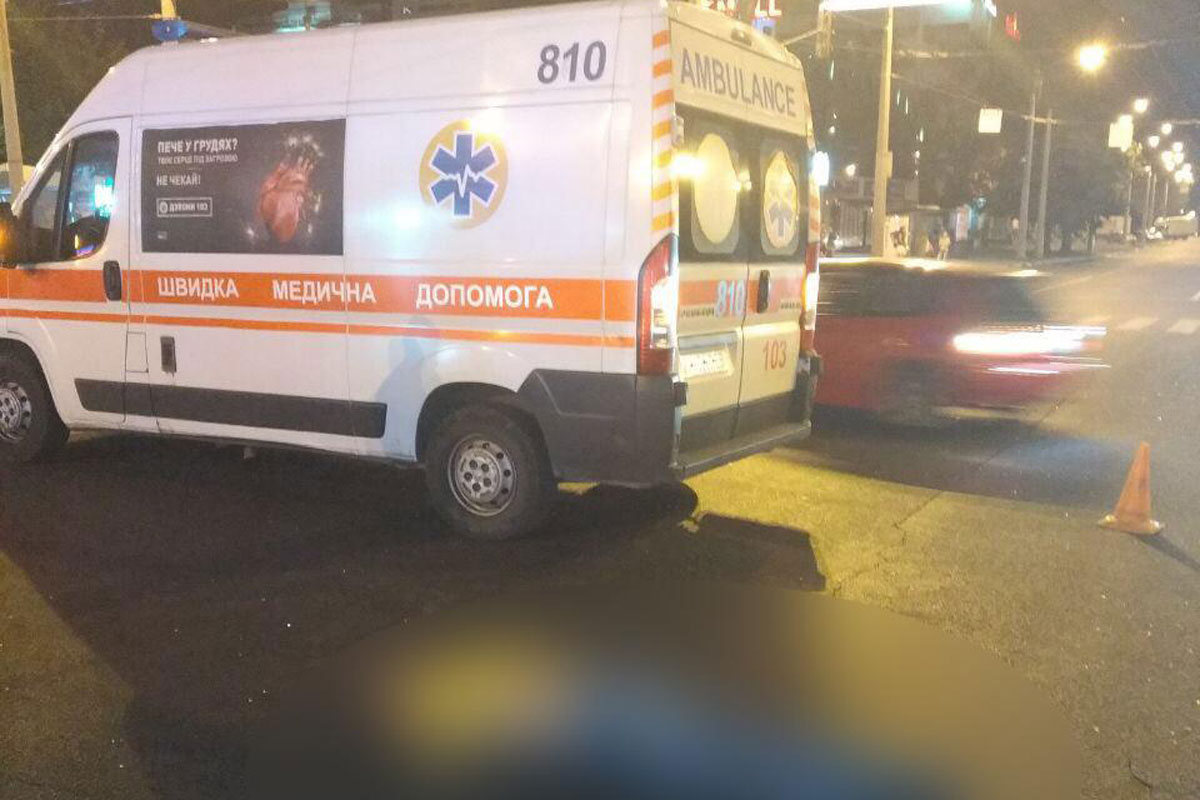 На проспекте Гагарина насмерть сбили пешехода (фото)
