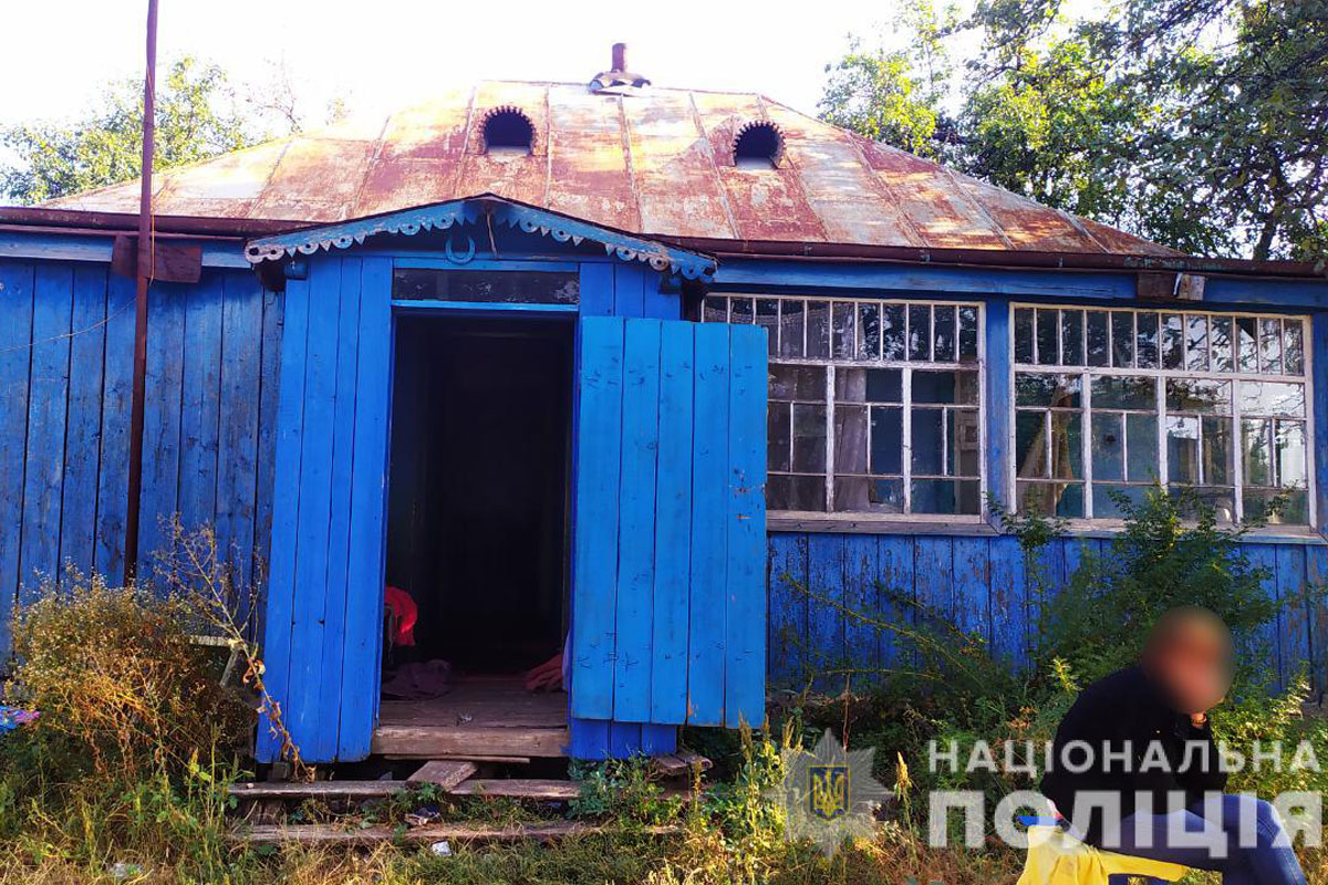 Под Харьковом мужчина напал с ножом на младшего брата (фото)