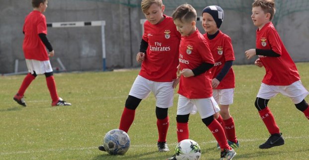 "Бенфика" открывает футбольную академию в Харькове