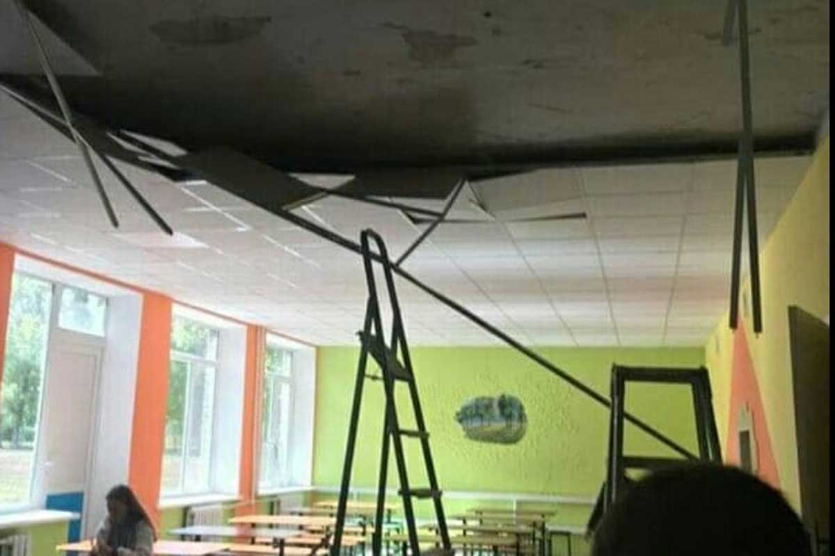 В лозовской школе на детей рухнул потолок