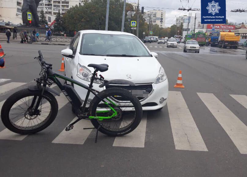 В Харькове сбит велосипедист (фото)