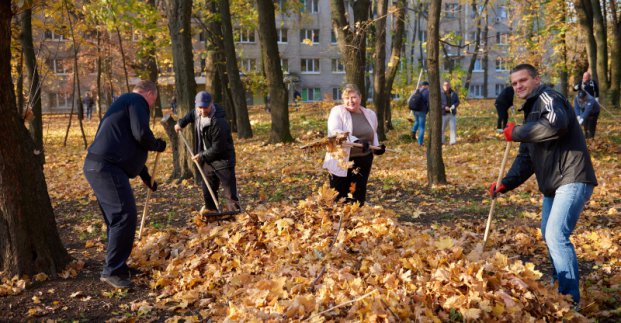 Тысячи харьковчан вышли на субботник